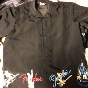 Hard Rock Detroit Fender Short Sleeve Button Up